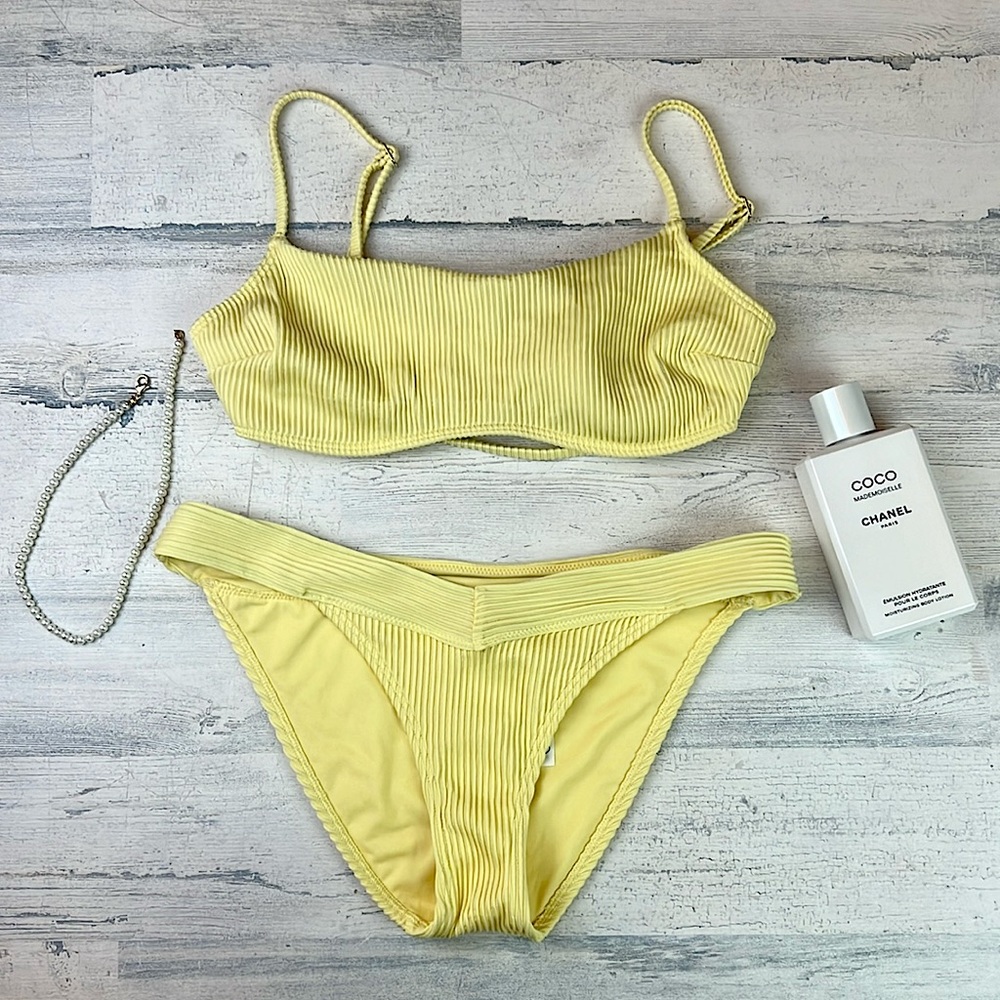 hollister yellow ribbed swimsuit